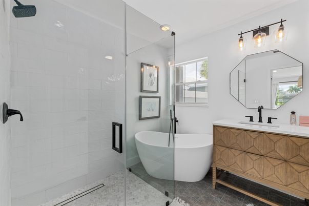 Bathroom, Dual Sink Vanities, Free Standing Baths, Glass Shower, Interior, Pendant Lights