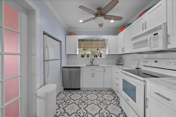 Interior, Kitchen, Recessed Lighting
