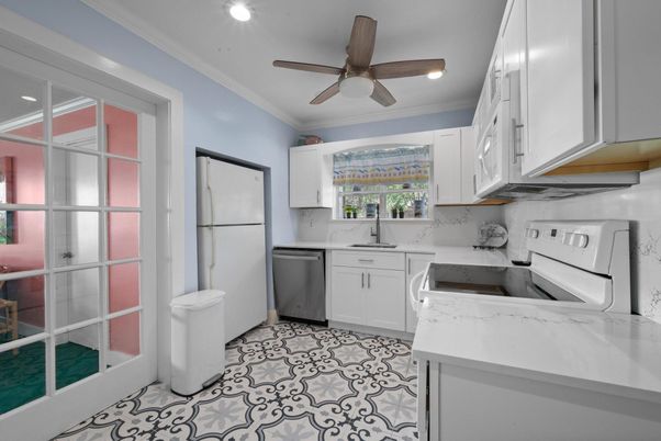 Interior, Kitchen, Recessed Lighting