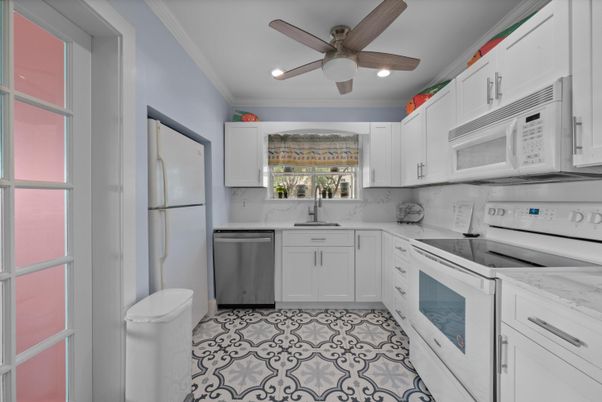 Interior, Kitchen, Recessed Lighting