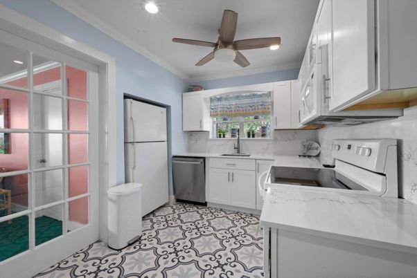 Interior, Kitchen, Recessed Lighting