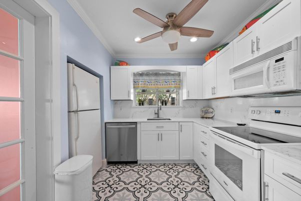 Interior, Kitchen, Recessed Lighting