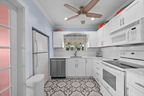 Interior, Kitchen, Recessed Lighting