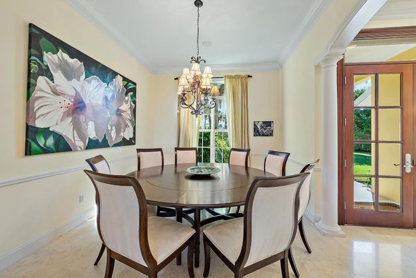 Chandelier, Dining room, Interior