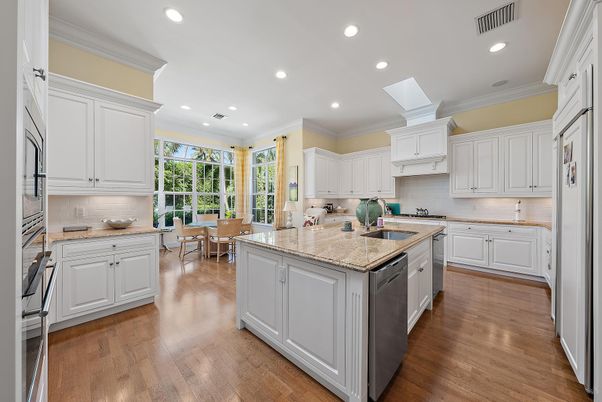 Dining room, Interior, Kitchen, Recessed Lighting, Wood Texture Flooring