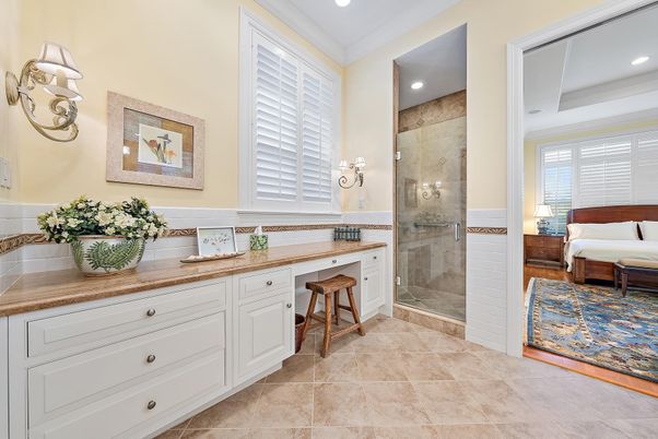 Bathroom, Bedroom, Glass Shower, Interior, Recessed Lighting