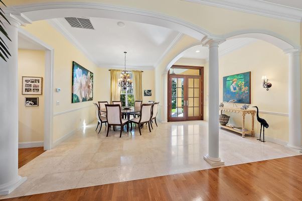 Chandelier, Dining room, Interior, Recessed Lighting, Wood Texture Flooring