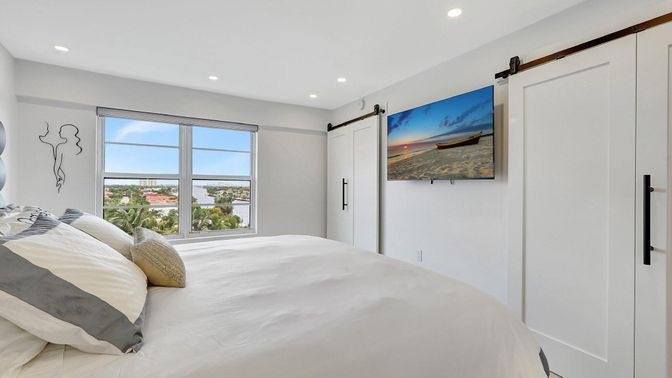 Bedroom, Interior, Recessed Lighting