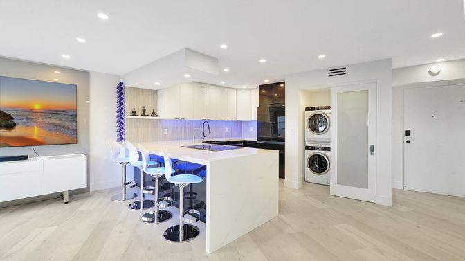 Interior, Kitchen, Recessed Lighting, Washer, Wood Texture Flooring