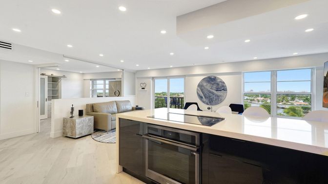 Interior, Recessed Lighting, Wood Texture Flooring