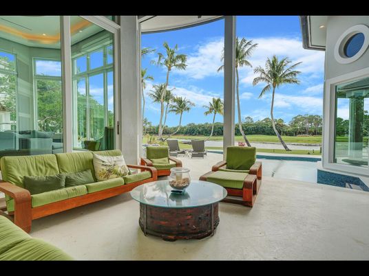 Interior, Living room, Recessed Lighting, Sun Room