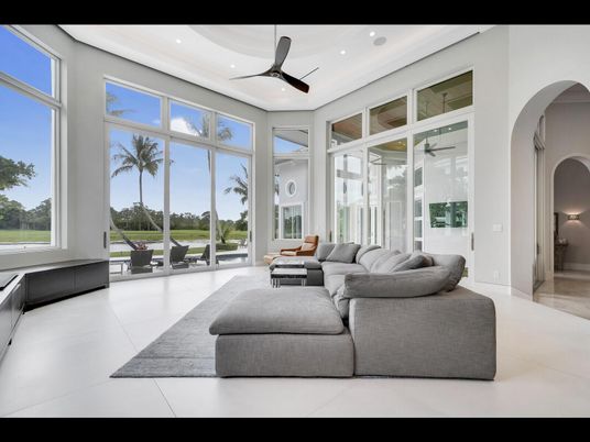 Interior, Living room, Recessed Lighting, Water