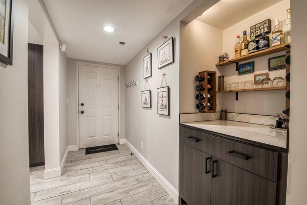 Interior, Recessed Lighting, Wood Texture Flooring