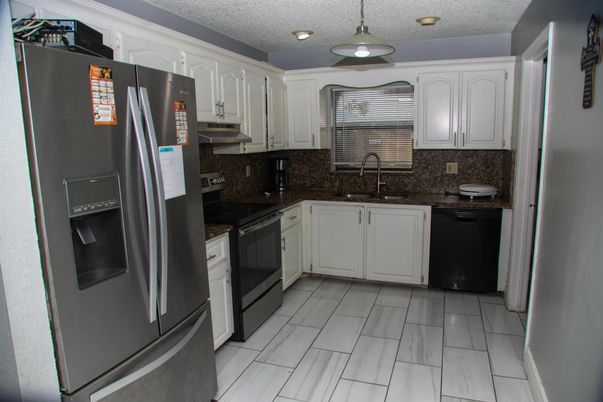 Interior, Kitchen, Pendant Lights, Recessed Lighting