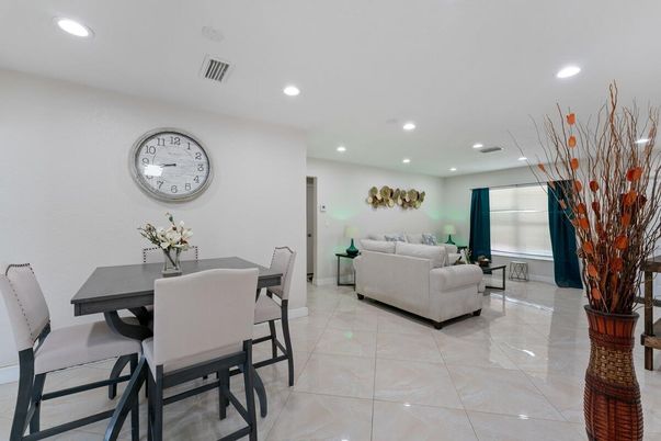 Dining room, Interior, Living room, Recessed Lighting