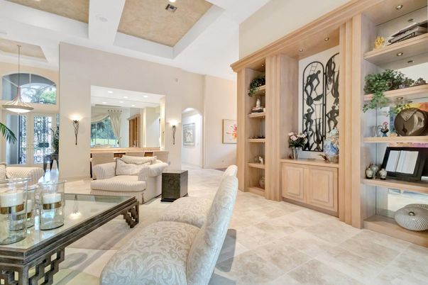 Interior, Living room, Pendant Lights, Recessed Lighting