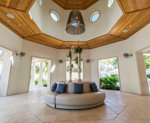 Interior, Pendant Lights, Recessed Lighting, Wooden Ceilings