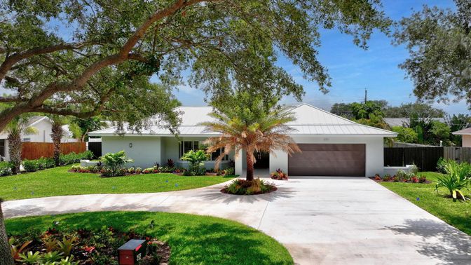 Attached, Backyard, Exterior, Facade, Ranch