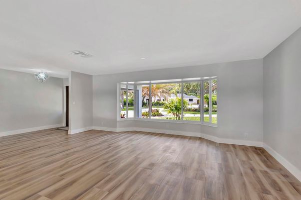 Chandelier, Empty room, Interior, Wood Texture Flooring