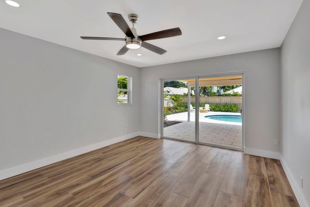Empty room, Interior, Recessed Lighting, Wood Texture Flooring