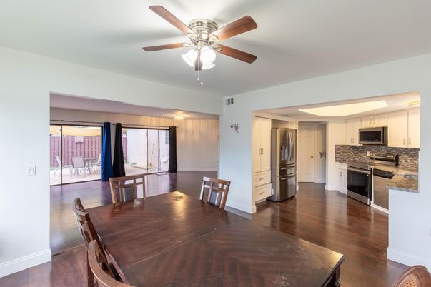 Dining room, Interior, Kitchen, Stainless Steel Appliances, Wood Texture Flooring
