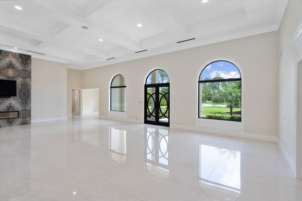 Empty room, Interior, Recessed Lighting