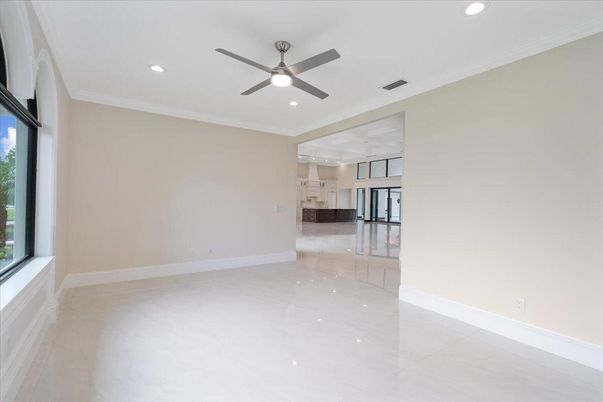 Empty room, Interior, Recessed Lighting