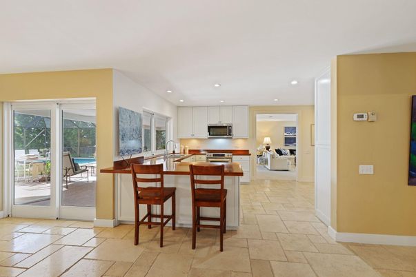 Interior, Kitchen, Living room, Recessed Lighting, Stainless Steel Appliances