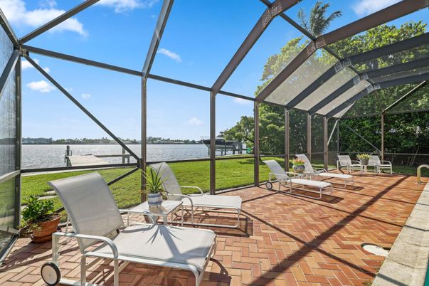 Glass Ceilings, Interior, Sun Room, Water