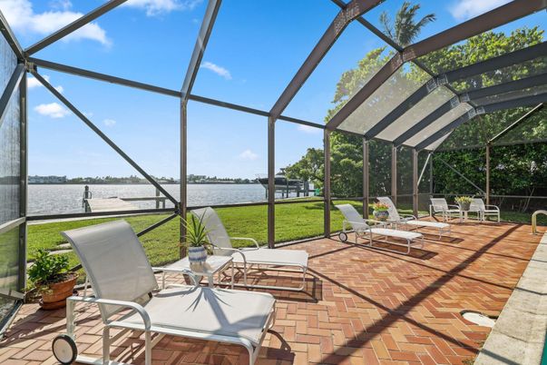 Glass Ceilings, Interior, Sun Room, Water