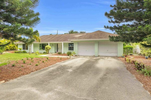Attached, Backyard, Exterior, Facade, Ranch