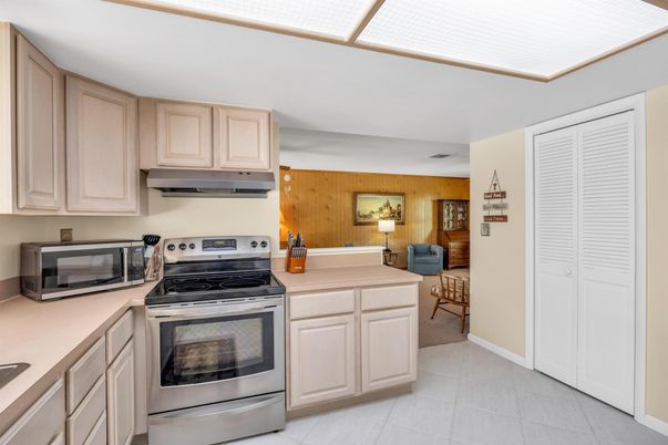 Dining room, Interior, Kitchen, Wooden Walls