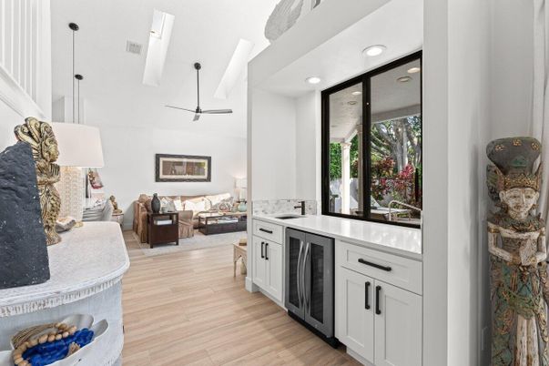 Interior, Kitchen, Living room, Pendant Lights, Recessed Lighting, Wood Texture Flooring