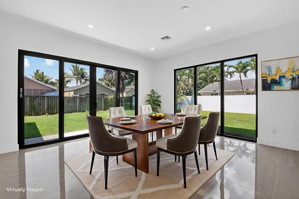 Dining room, Interior, Recessed Lighting
