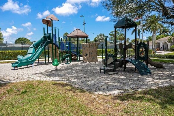 Backyard, Exterior, Playground