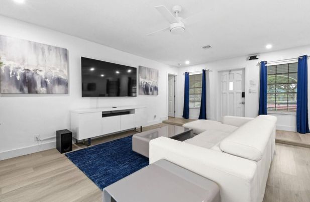 Interior, Living room, Recessed Lighting, Wood Texture Flooring