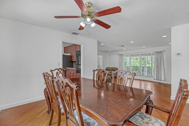 Dining room, Interior, Kitchen, Recessed Lighting, Wood Texture Flooring