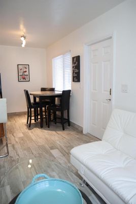 Dining room, Interior