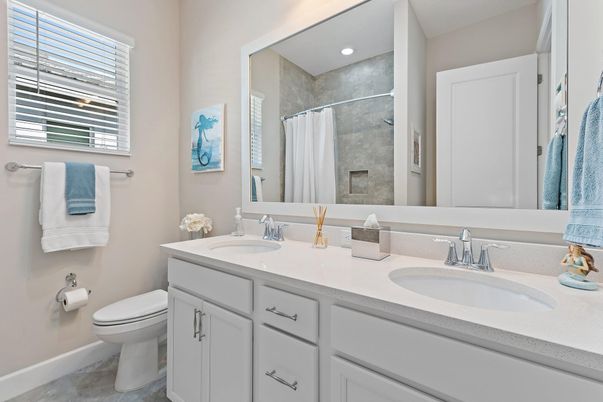 Bathroom, Dual Sink Vanities, Interior, Recessed Lighting