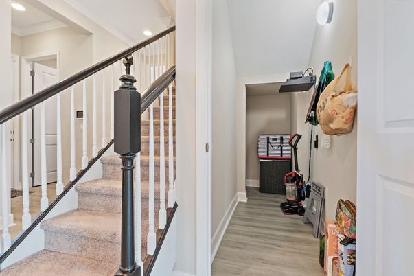 Interior, Recessed Lighting, Wood Texture Flooring