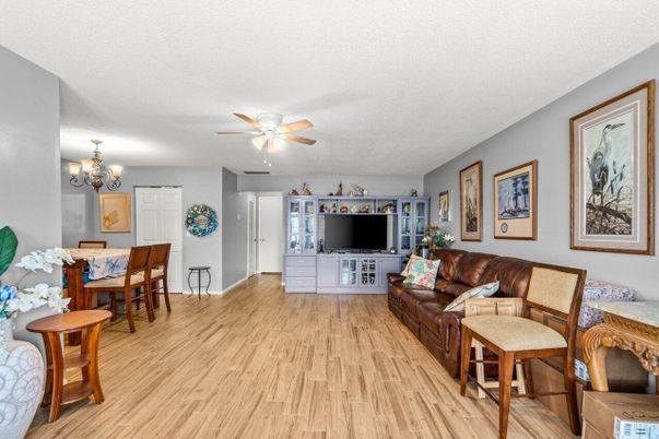 Chandelier, Dining room, Interior, Living room, Wood Texture Flooring