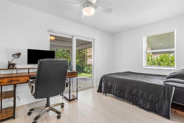 Bedroom, Home Office, Interior, Wood Texture Flooring