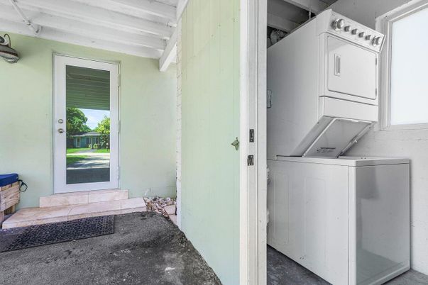 Exterior, Washer