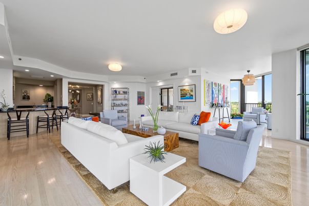 Dining room, Interior, Living room, Recessed Lighting