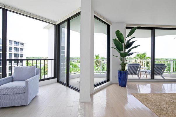 Interior, Sun Room, Wood Texture Flooring
