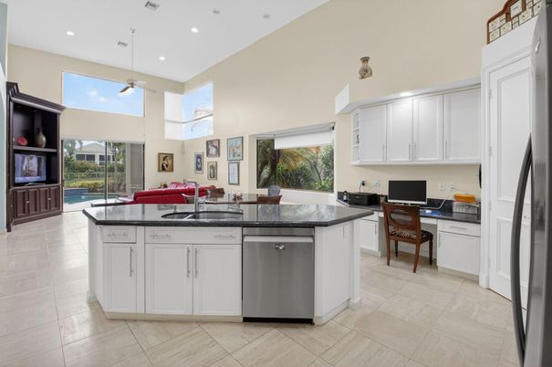 Dining room, Interior, Kitchen, Pendant Lights, Recessed Lighting