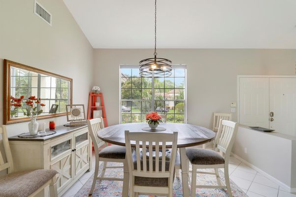 Dining room, Interior, Pendant Lights
