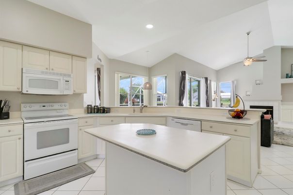 Interior, Kitchen, Recessed Lighting