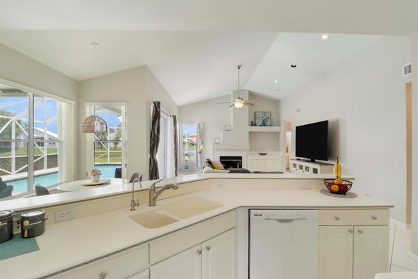 Interior, Kitchen, Recessed Lighting, Water