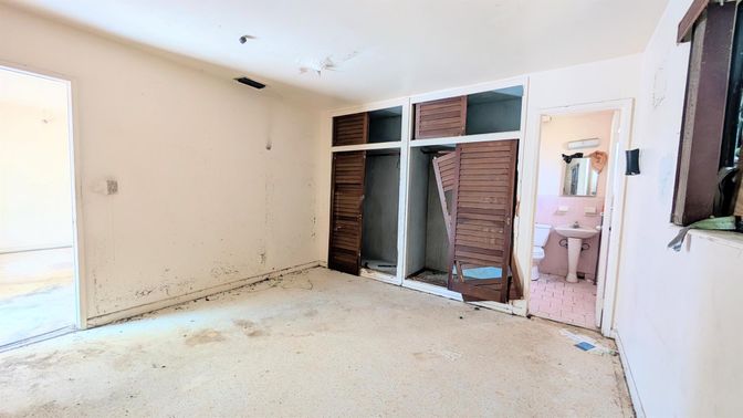 Bathroom, Empty room, Interior